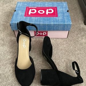Black suede like pumps